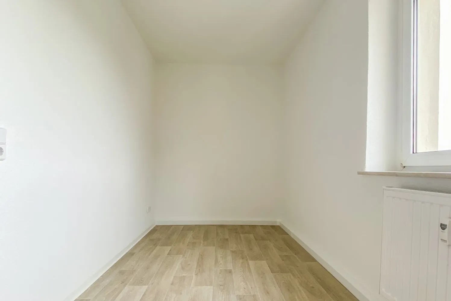 2 Zimmer Wohnung mit 47 m² in Plauen – Bild 2