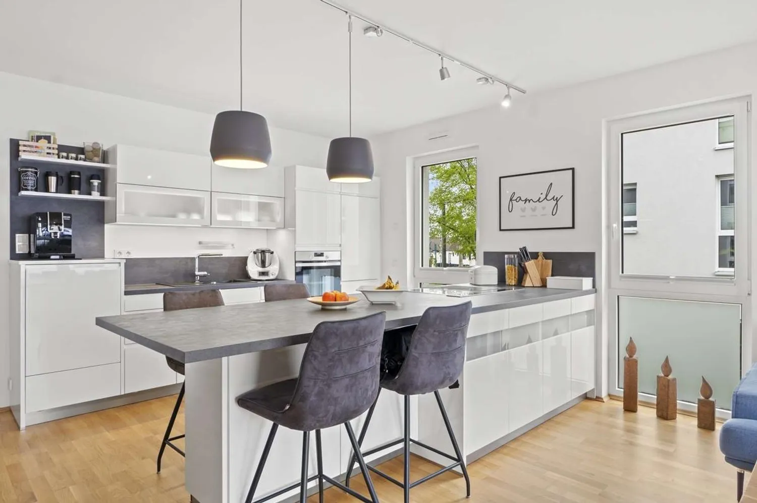 3 room apartment with 79 m² in Cologne – Photo 2
