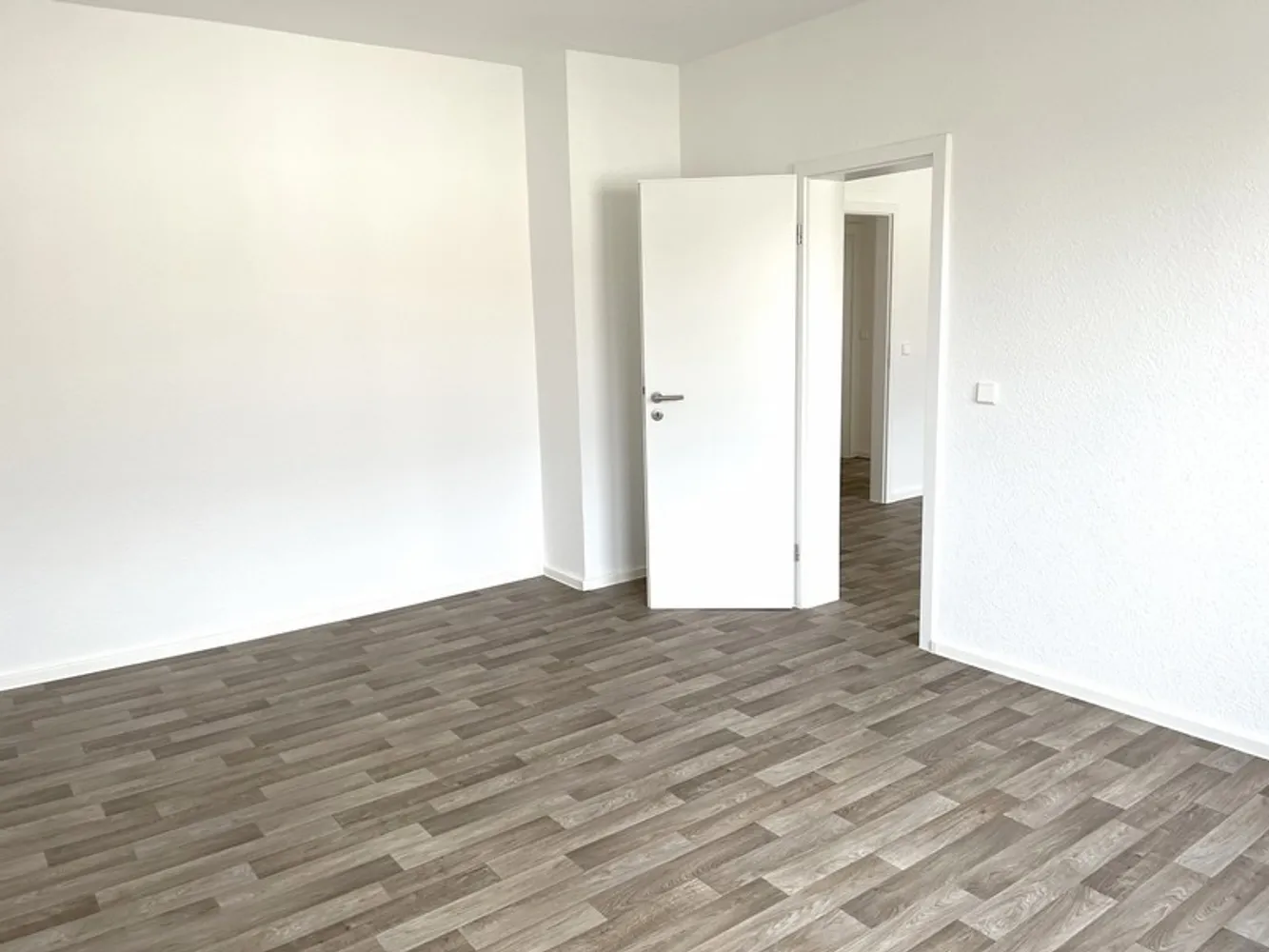 3 Zimmer Wohnung mit 58 m² in Magdeburg – Bild 3