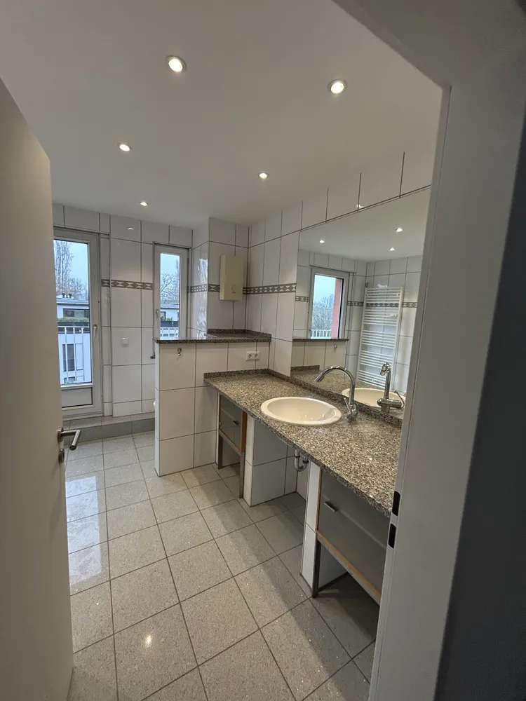 2 Zimmer Wohnung mit 82 m² in Düsseldorf – Bild 6