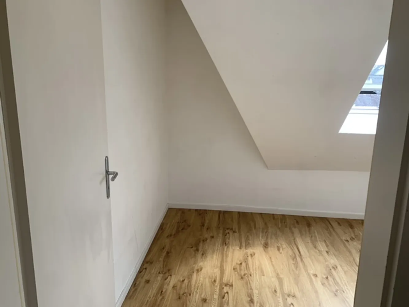 2 Zimmer Wohnung mit 38 m² in Wiesbaden – Bild 11
