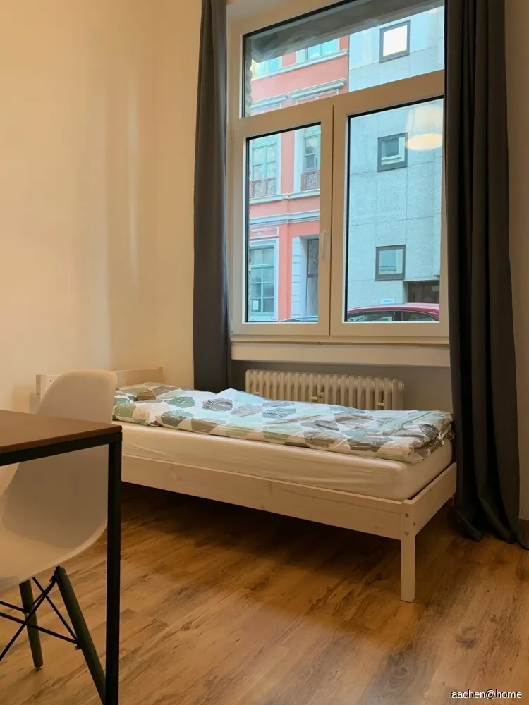 9 Zimmer Wohnung mit 200 m² in Aachen – Bild 7