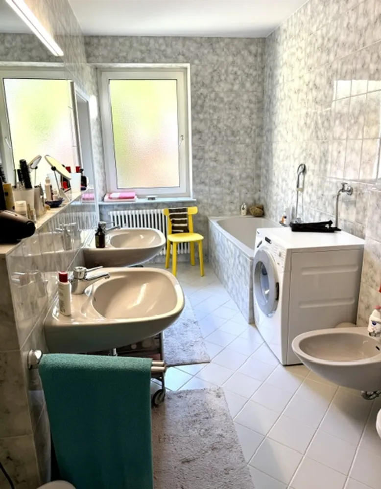 5 Zimmer Wohnung mit 200 m² in Hof – Bild 7