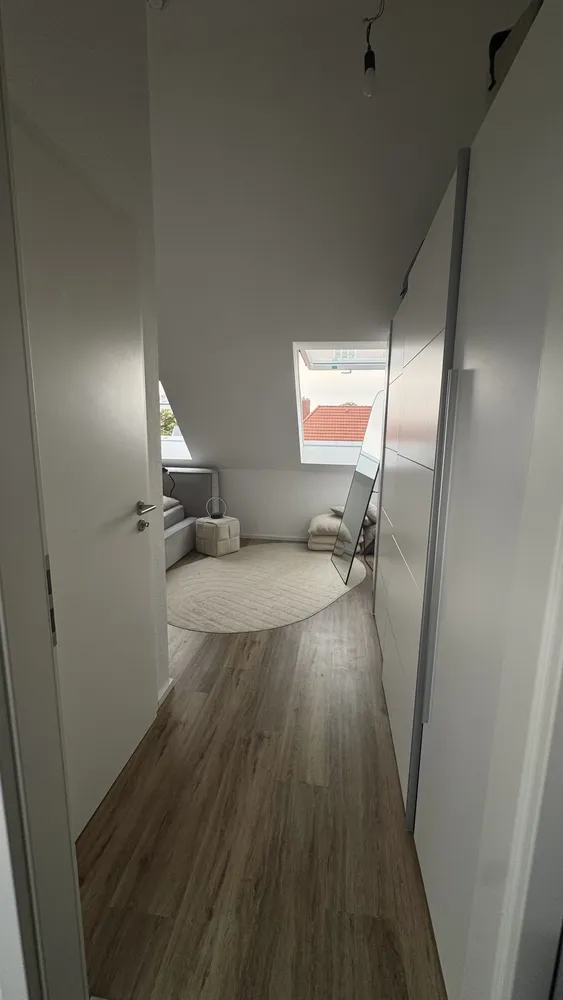 2 Zimmer Wohnung mit 83 m² in Köln – Bild 10