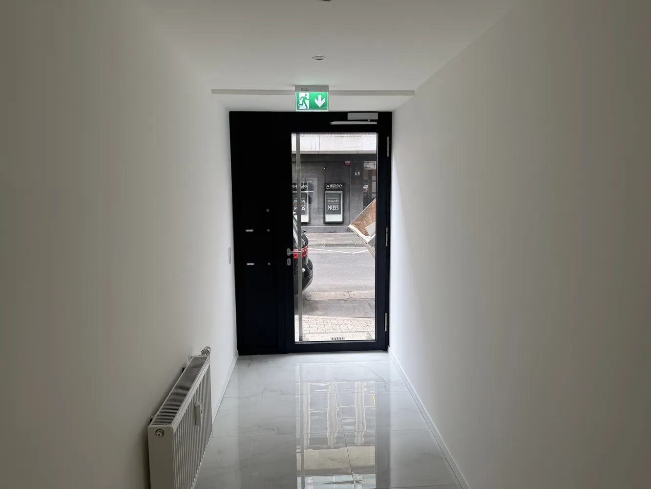 8 Zimmer Wohnung mit 328 m² in Düsseldorf – Bild 4