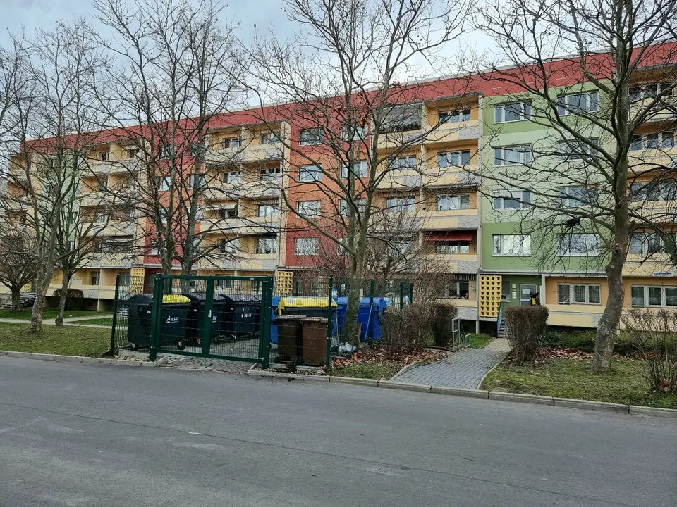 3 Zimmer Wohnung mit 60 m² in Weißenfels – Bild 2