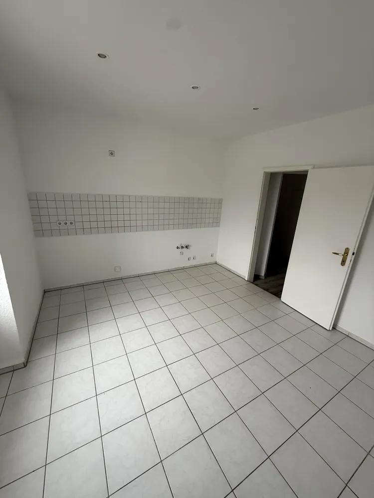 4 Zimmer Wohnung mit 97 m² in Bitterfeld-Wolfen – Bild 6