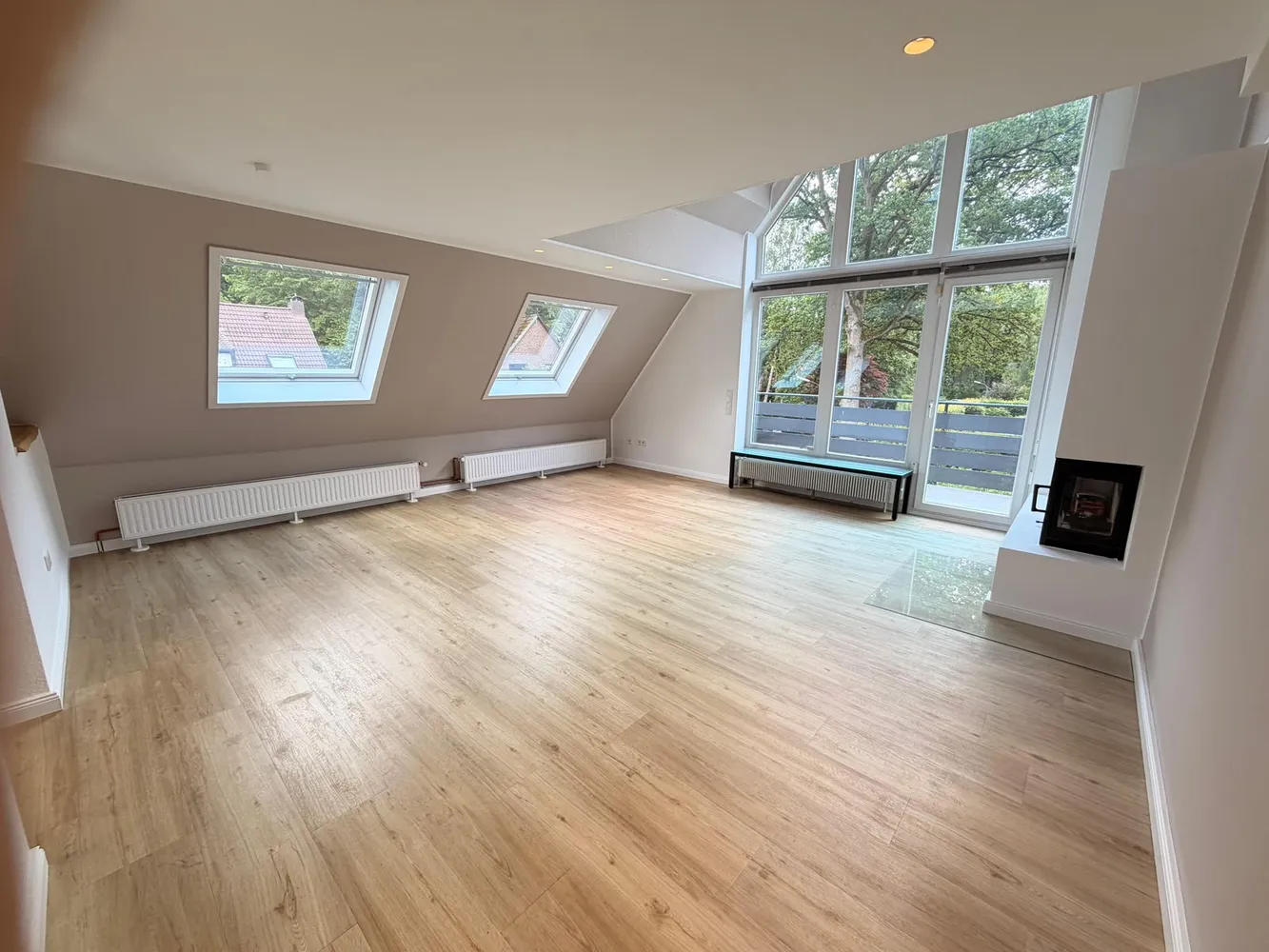 5 Zimmer Wohnung mit 120 m² in Hamburg – Bild 2