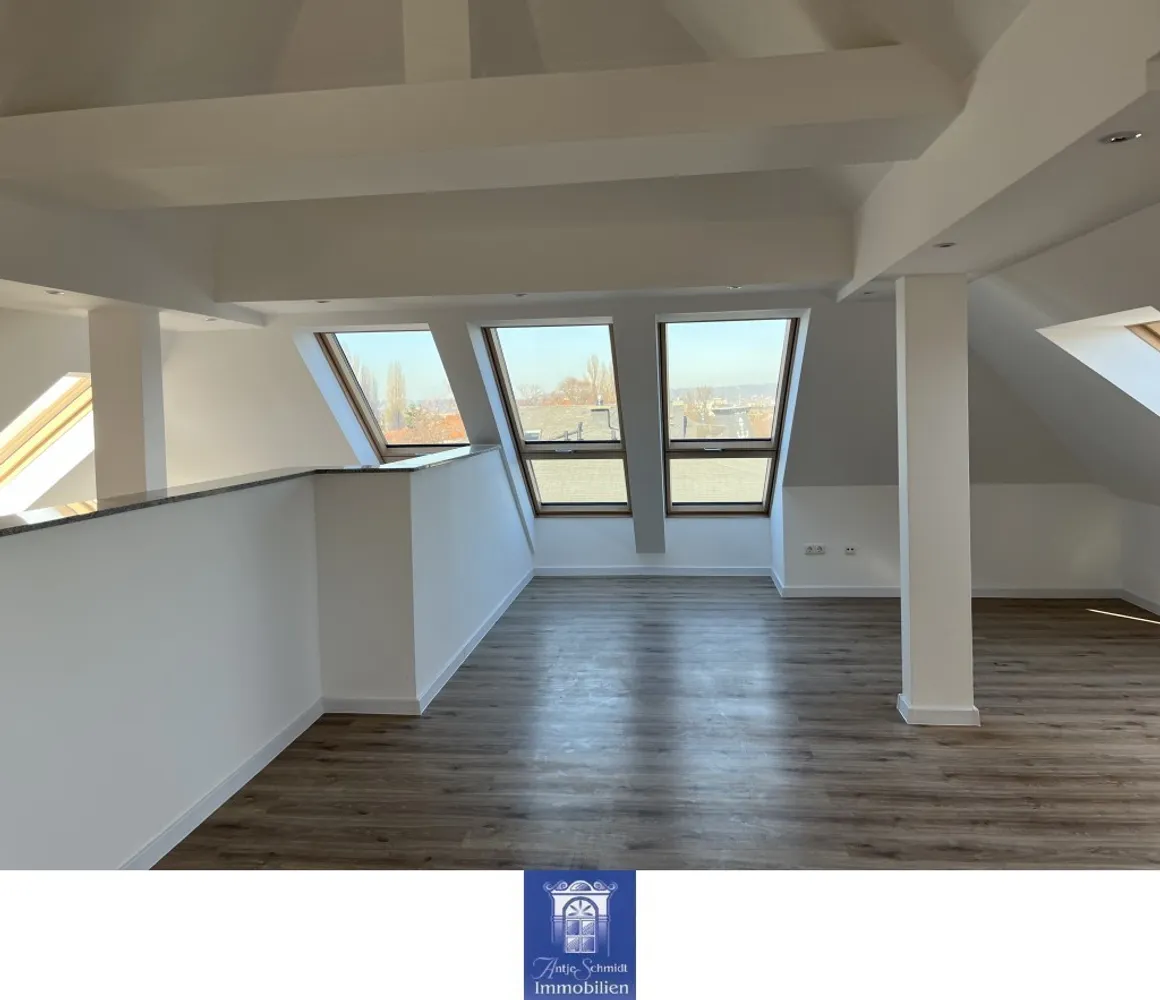 5 Zimmer Wohnung mit 120 m² in Dresden – Bild 2