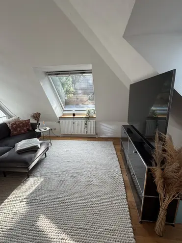 2 Zimmer Wohnung mit 94 m² in Hamburg – Bild 8