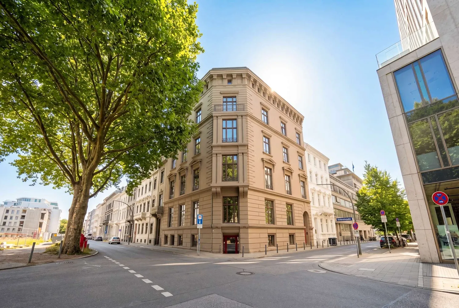 2 Zimmer Wohnung mit 110 m² in Hamburg – Bild 3