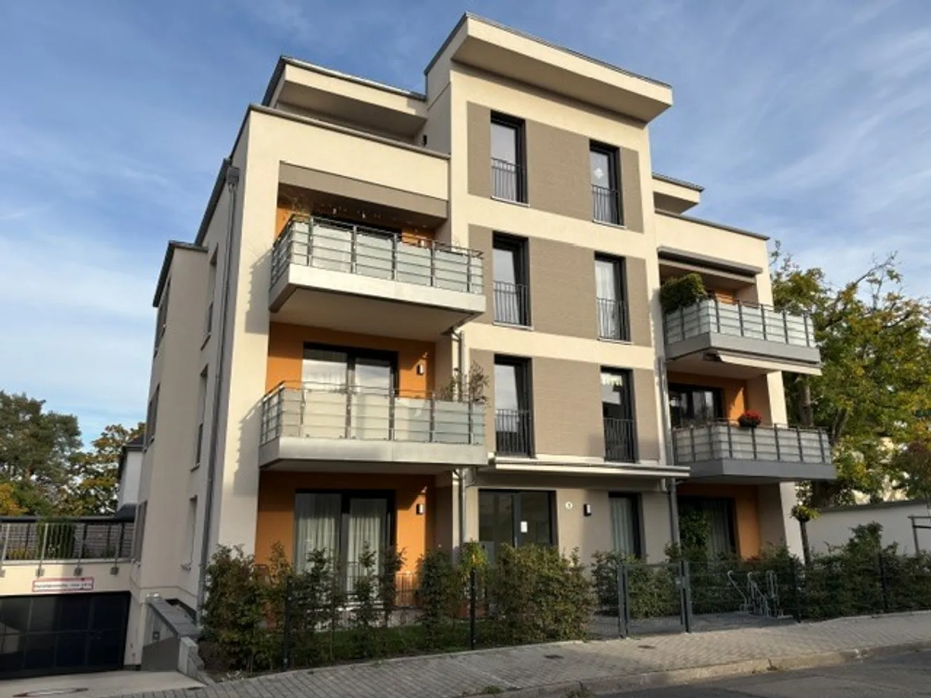 3 Zimmer Wohnung mit 74 m² in Dresden – Bild 1