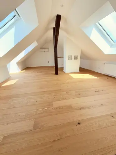 3 Zimmer Wohnung mit 80 m² in Augsburg – Bild 2