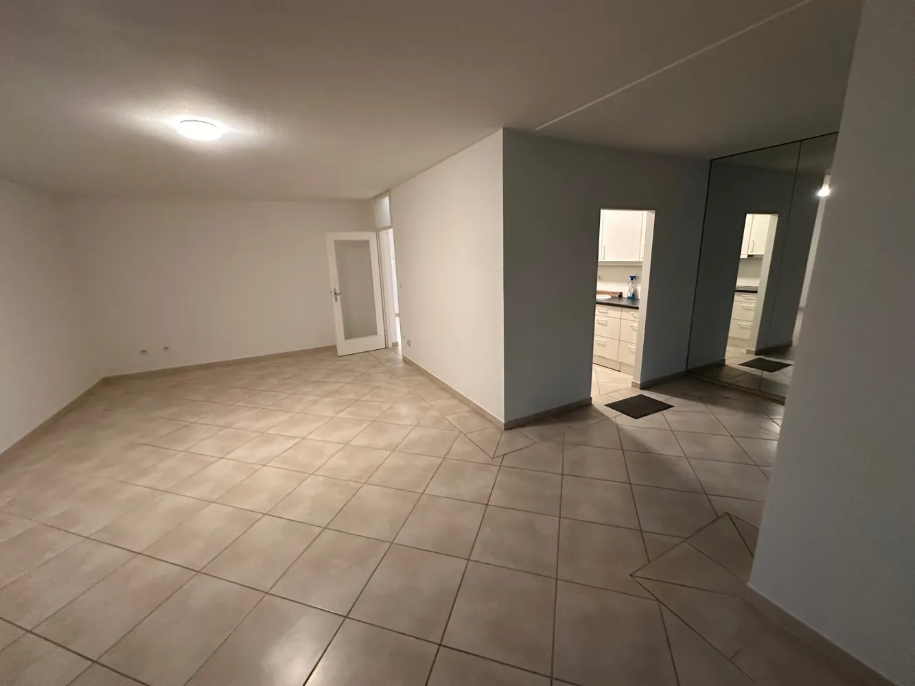 3 room apartment with 98 m² in Munich – Photo 2