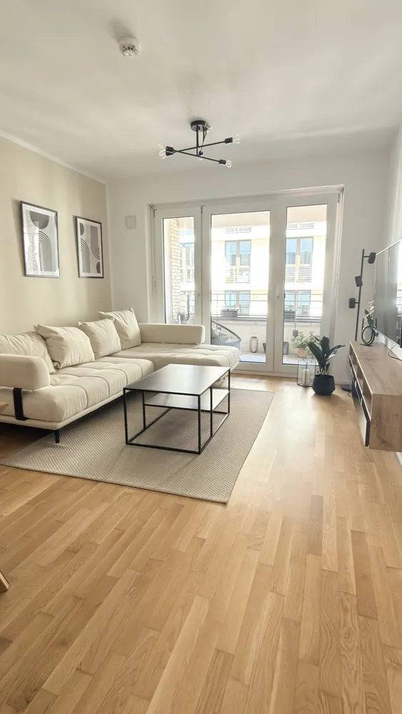 2 room apartment with 62 m² in Frankfurt am Main – Photo 1