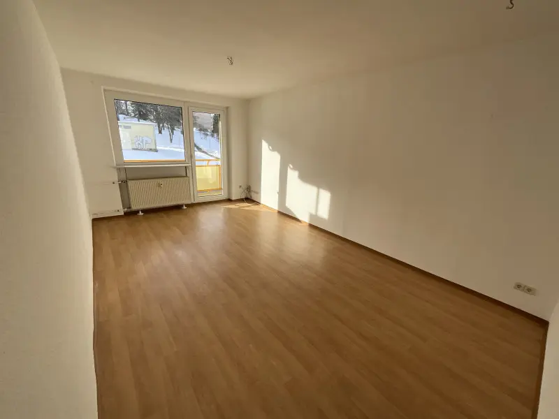 3 Zimmer Wohnung mit 60 m² in Suhl – Bild 1