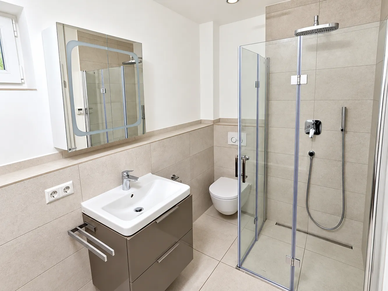 5 Zimmer Wohnung mit 140 m² in Weinheim – Bild 1