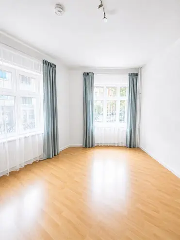 3 Zimmer Wohnung mit 90 m² in Karlsruhe – Bild 2
