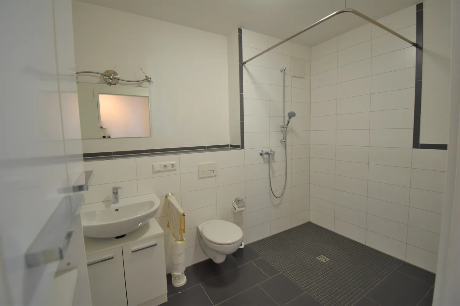 2 Zimmer Wohnung mit 56 m² in Düsseldorf – Bild 5