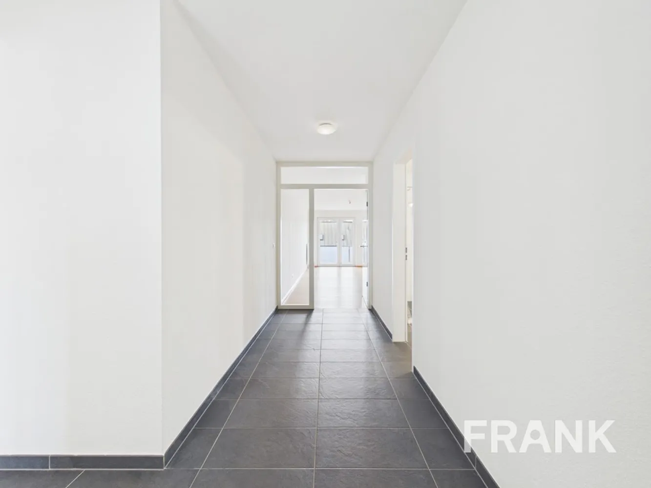 4 Zimmer Wohnung mit 142 m² in Kiel – Bild 5