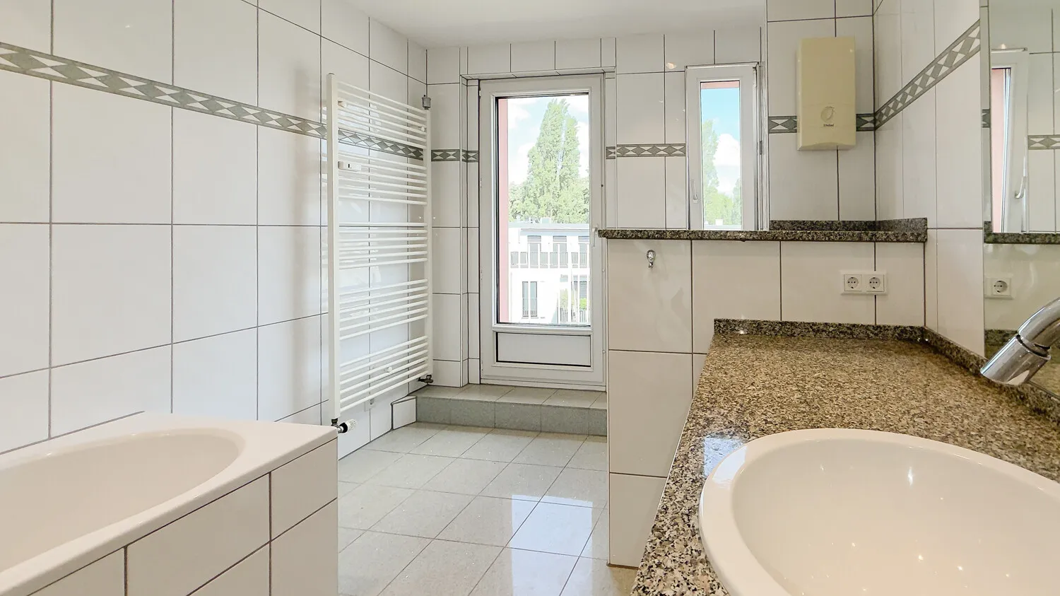 2 Zimmer Wohnung mit 82 m² in Düsseldorf – Bild 11