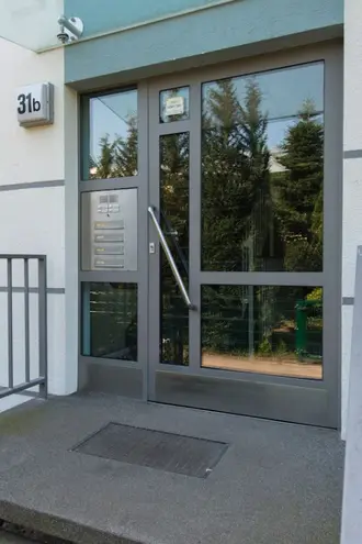 3 Zimmer Wohnung mit 70 m² in Hamburg – Bild 2