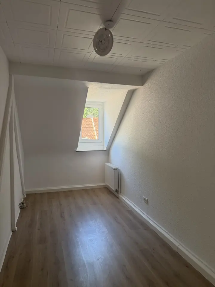 4 Zimmer Wohnung mit 81 m² in Saarbrücken – Bild 2