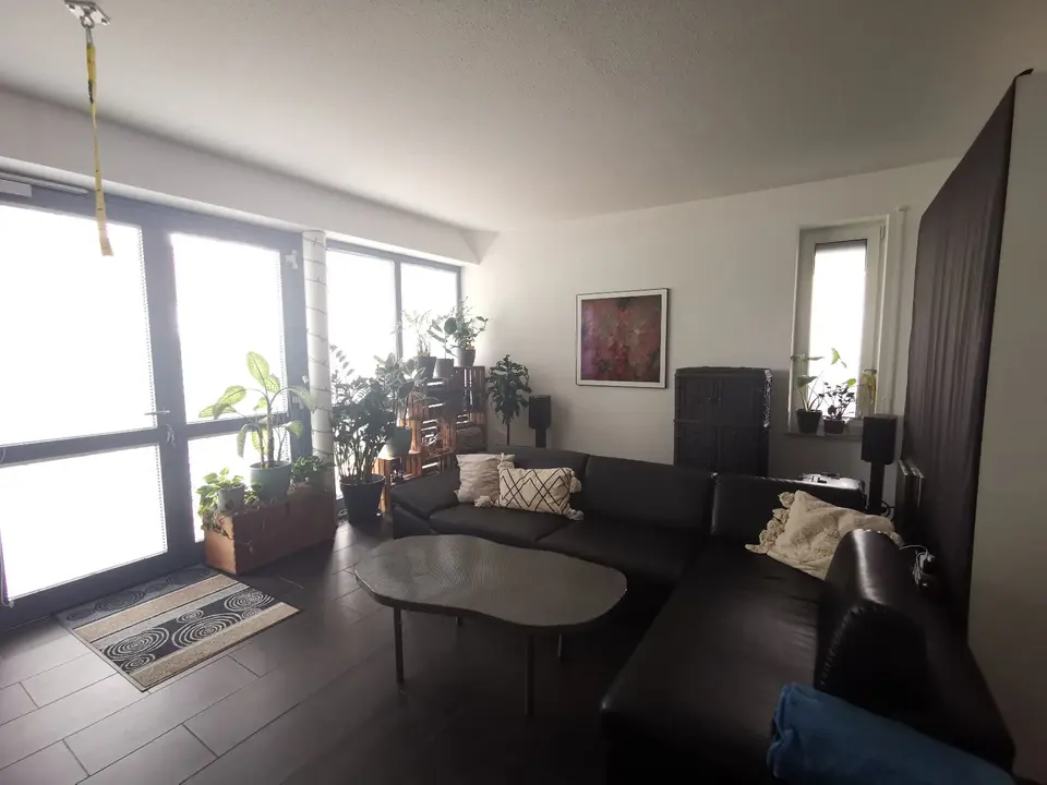 2 Zimmer Wohnung mit 121 m² in Neu-Ulm – Bild 1