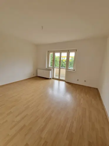 3 Zimmer Wohnung mit 71 m² in Magdeburg – Bild 2
