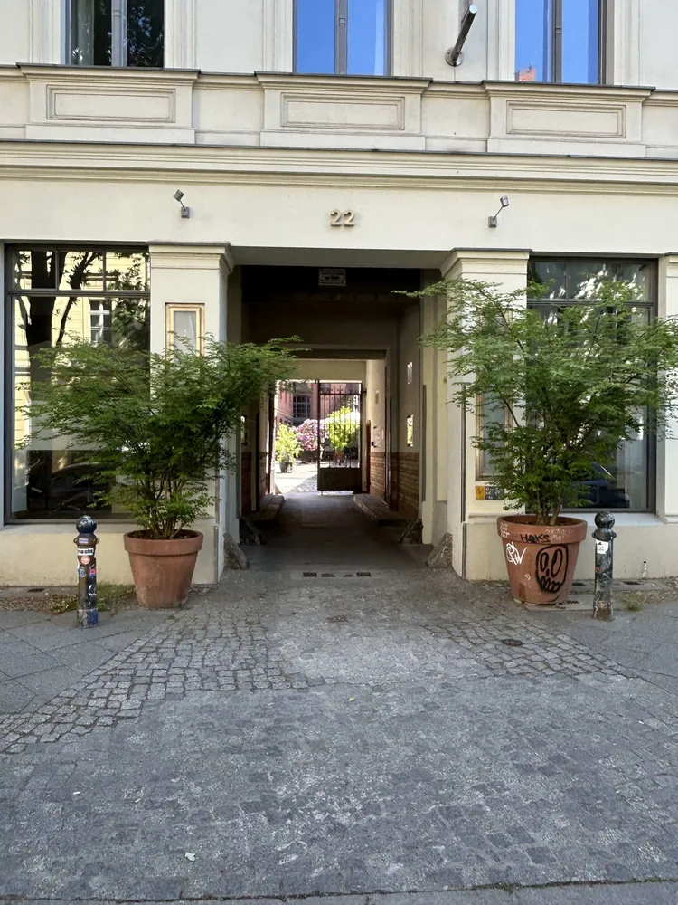2 Zimmer Wohnung mit 81 m² in Berlin – Bild 3