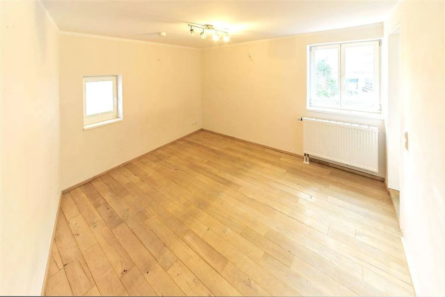 4 Zimmer Wohnung mit 170 m² in Lüneburg – Bild 3
