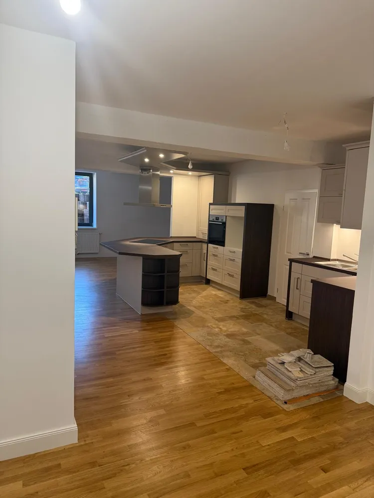 3 Zimmer Wohnung mit 117 m² in Elmshorn – Bild 2