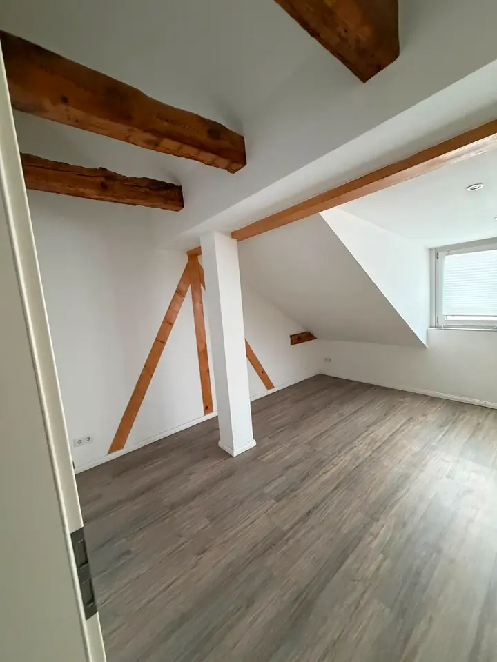 5 Zimmer Wohnung mit 100 m² in Braunschweig – Bild 3