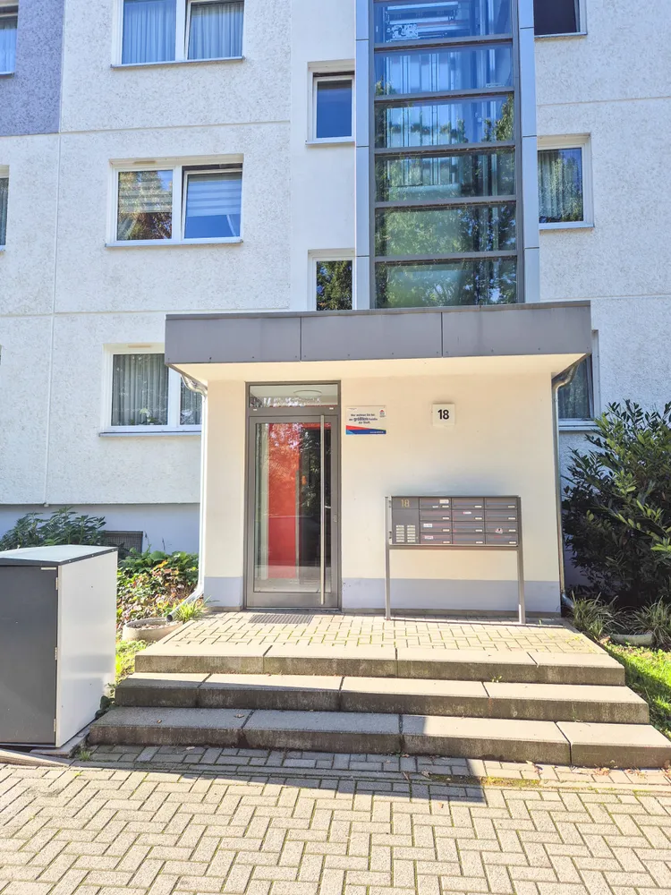 4 room apartment with 69 m² in Chemnitz – Photo 6