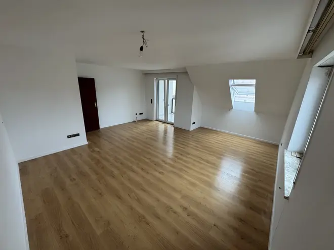 5 Zimmer Wohnung mit 120 m² in Augsburg – Bild 6
