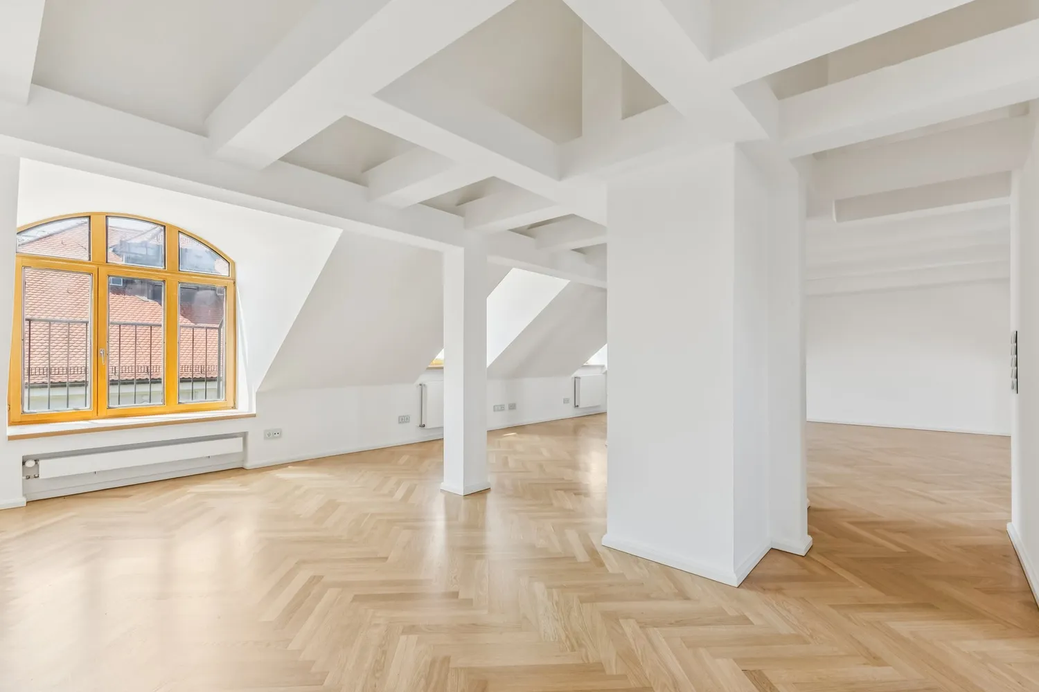 3 Zimmer Wohnung mit 152 m² in München – Bild 3