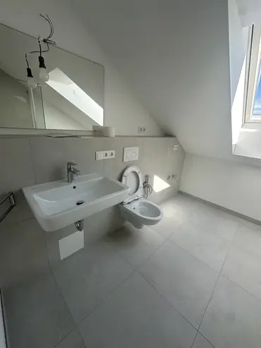 3 Zimmer Wohnung mit 70 m² in München – Bild 4