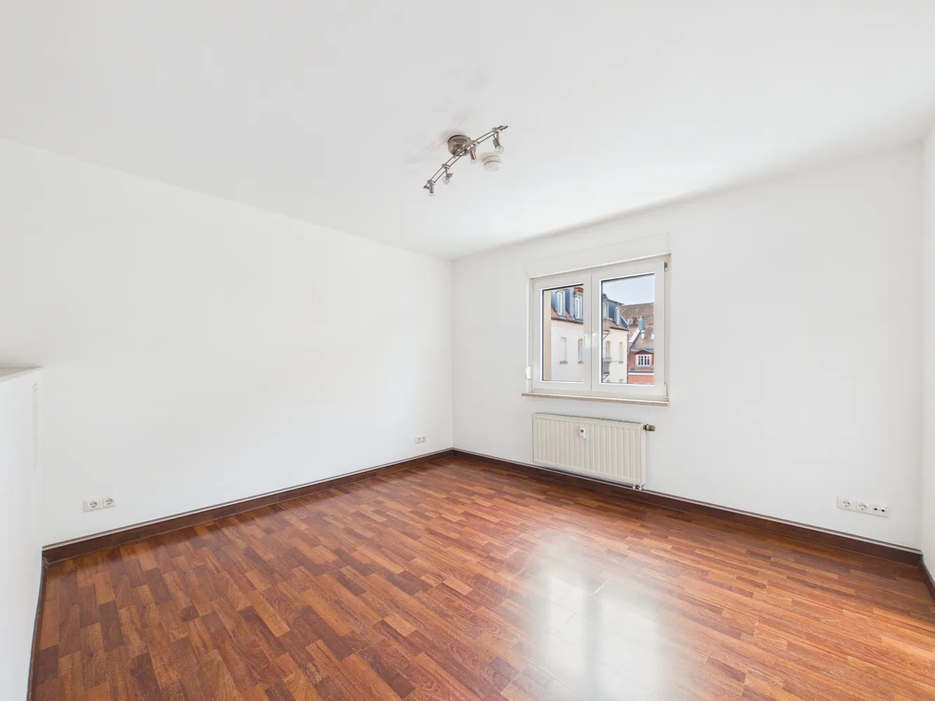 2 Zimmer Wohnung mit 65 m² in Nürnberg – Bild 3