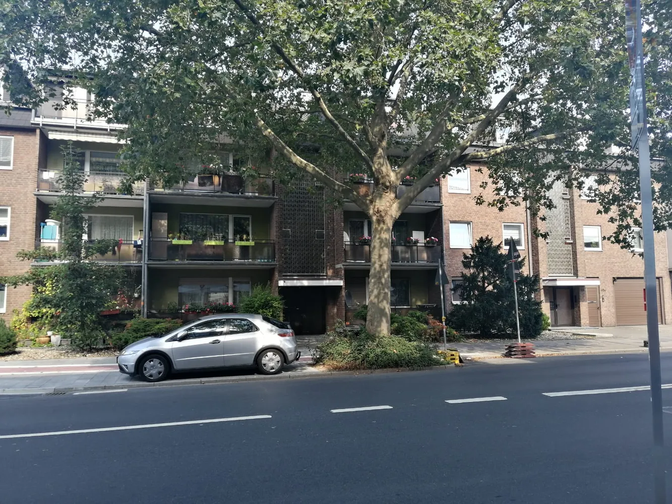 2 Zimmer Wohnung mit 60 m² in Düsseldorf – Bild 2