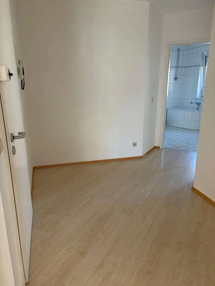 2 Zimmer Wohnung mit 57 m² in Homburg – Bild 5