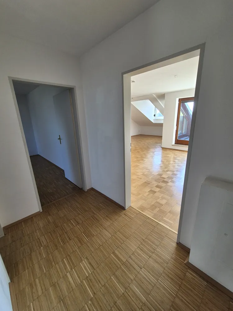2 Zimmer Wohnung mit 70 m² in Germering – Bild 4