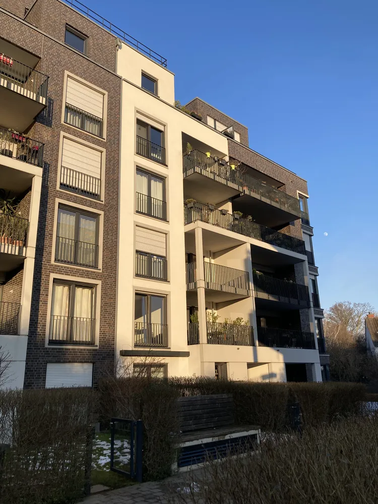 3 room apartment with 90 m² in Düsseldorf – Photo 2