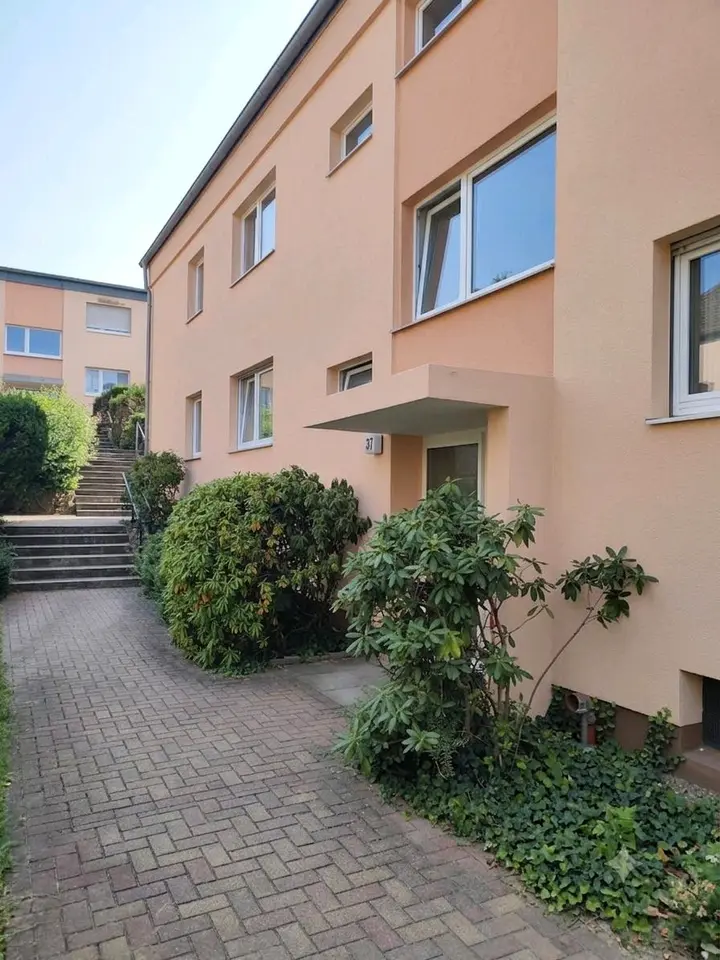 2 Zimmer Wohnung mit 54 m² in Wiesbaden – Bild 2