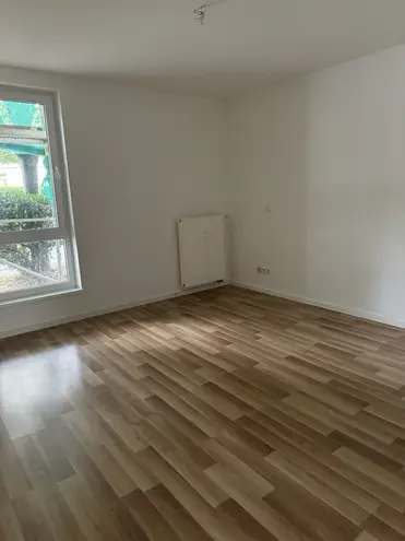 2 Zimmer Wohnung mit 81 m² in Wiesbaden – Bild 3