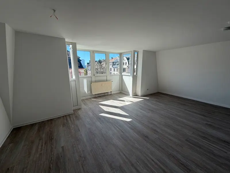 2 Zimmer Wohnung mit 89 m² in Frankfurt am Main – Bild 1