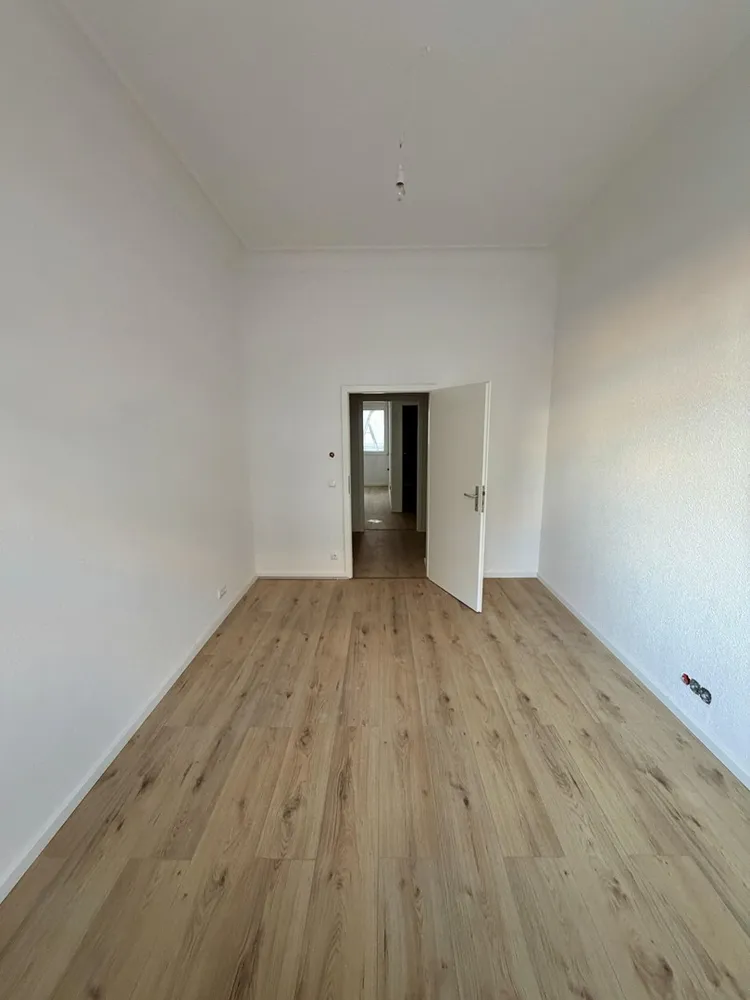 1 room apartment with 31 m² in Ratingen – Photo 2