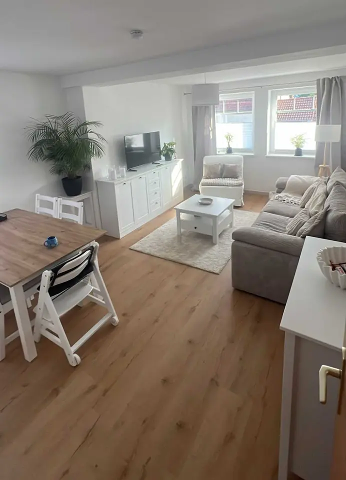 3 Zimmer Wohnung mit 97 m² in Neubrandenburg – Bild 1