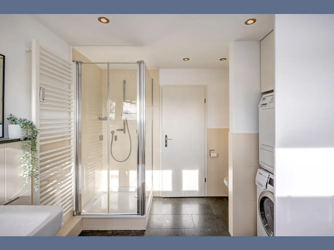 4 Zimmer Wohnung mit 180 m² in München – Bild 10
