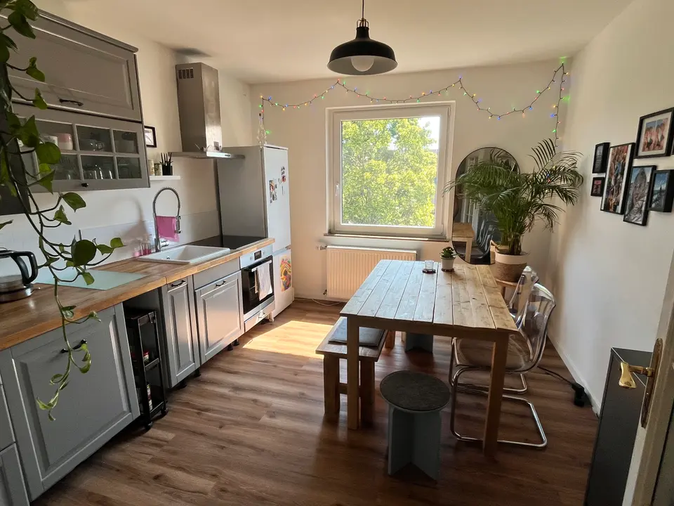 2 Zimmer Wohnung mit 70 m² in Köln – Bild 2