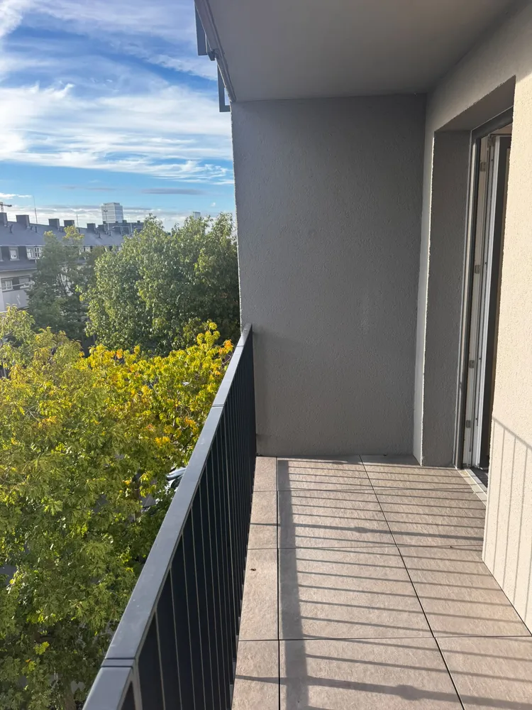 2 room apartment with 60 m² in Frankfurt am Main – Photo 3